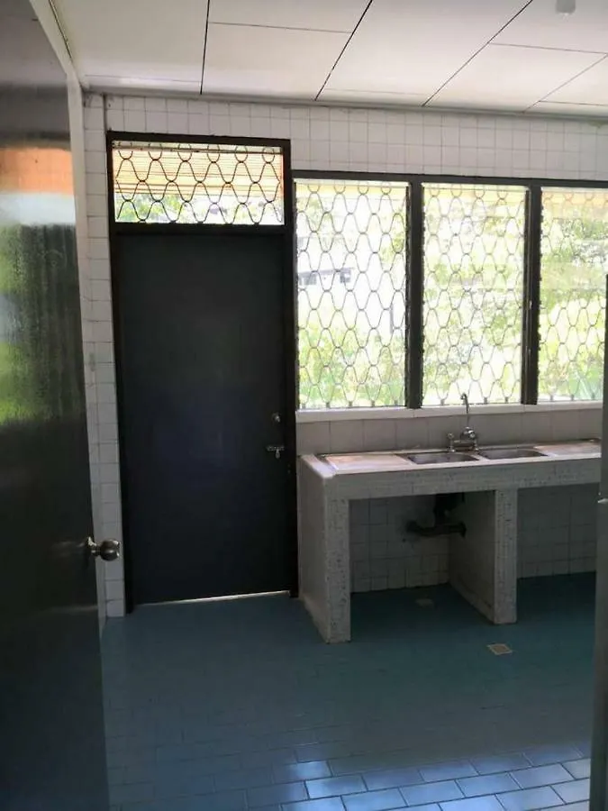 Le Le Seaside Villa Tanjung Aru Kota Kinabalu 2*,  Malaysia
